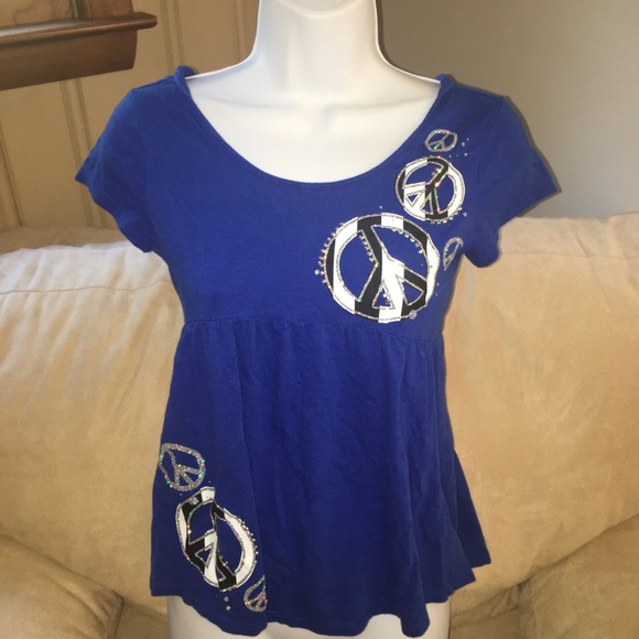 Other - Girls blue Justice Sz 14 peplum style short sleeve top peace. EUC